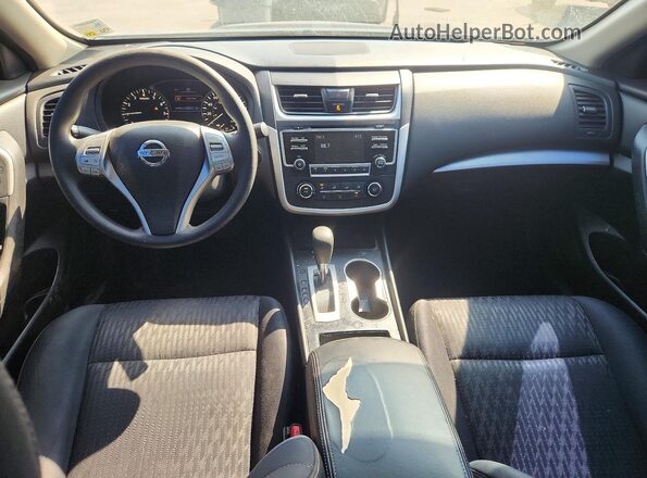 1N4AL3AP1GC216818 2016 NISSAN ALTIMA Black Widok zestawu wskaźników
