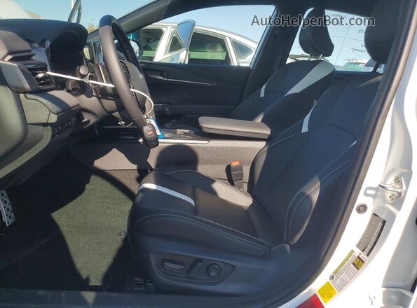 4T1DAACK1TU731479 2026 TOYOTA CAMRY White Dashboard view