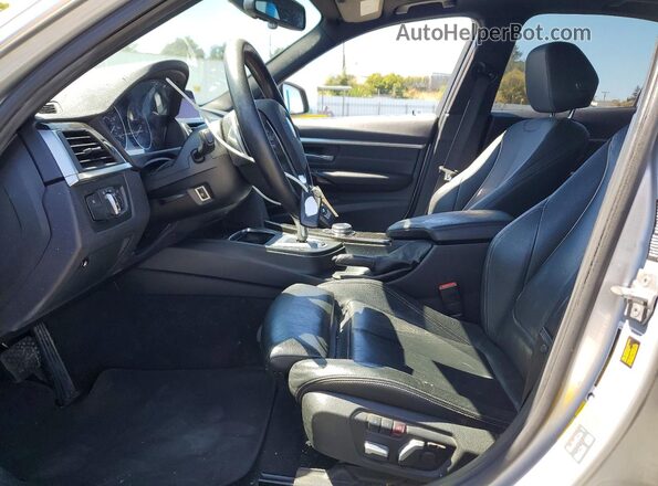WBA8E1C57HK895095 2017 BMW 3 SERIES Silver Widok deski rozdzielczej