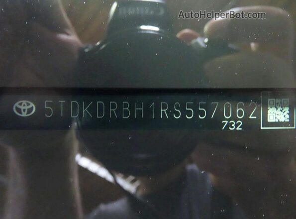 5TDKDRBH1RS557062 2024 TOYOTA HIGHLANDER Blue Սալոնի հետևի տեսք