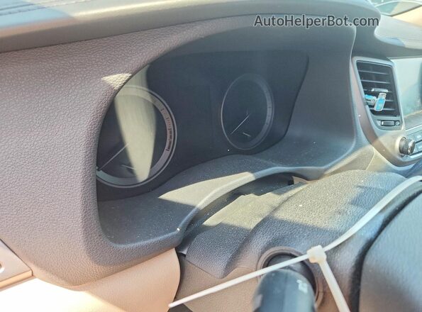 KM8J33A23GU129541 2016 HYUNDAI TUCSON Black უკანა სავარძლების ხედი