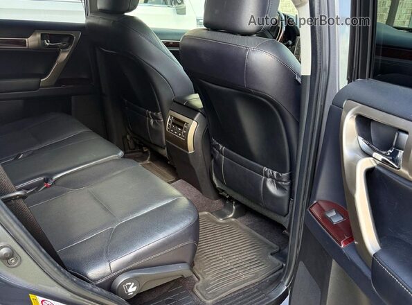 JTJBM7FX8J5186558 2018 LEXUS GX Silver Вид салону спереду