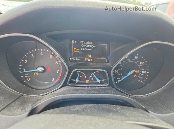 1FADP3F27GL320020 2016 FORD FOCUS Красный Вид задних сидений