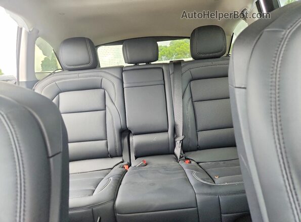 5LMPJ8JA4SJ909544 2025 LINCOLN NAUTILUS Black Вид задньої частини салону