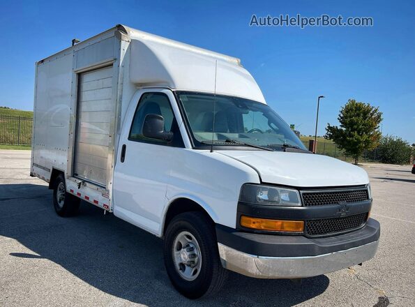 1GB0GRFP4K1146116 2019 CHEVROLET EXPRESS White Հետևի ձախ