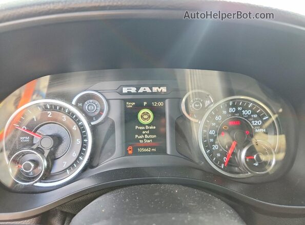 1C6RRFFG1KN846204 2019 RAM 1500 Black Widok tylnych siedzeń