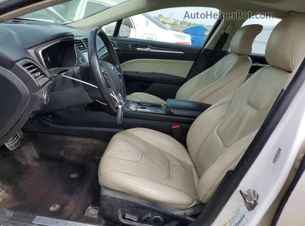 3FA6P0RU8HR375499 2017 FORD FUSION White Vista del salpicadero