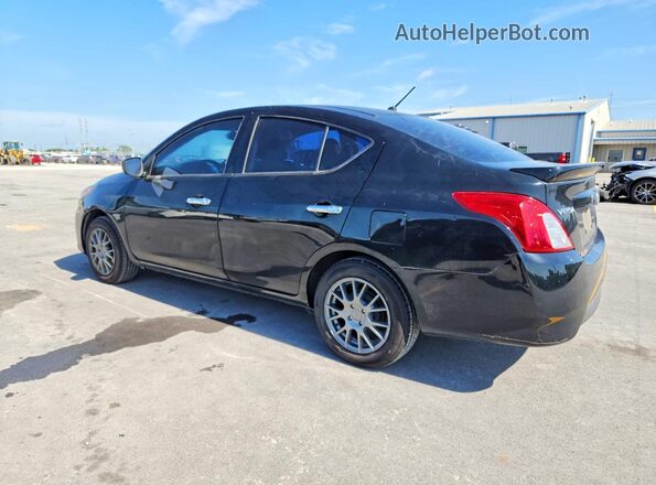3N1CN7APXJL808592 2018 NISSAN VERSA Black Tył prawy