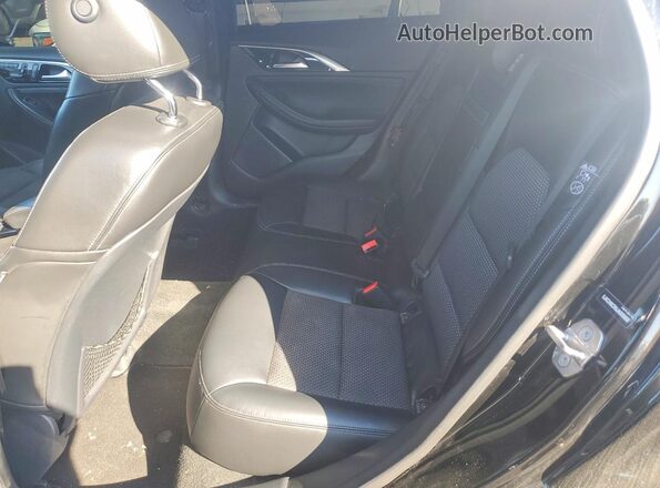 SJKCH5CR5JA005958 2018 INFINITI QX30 Black უკანა სალონის ხედი