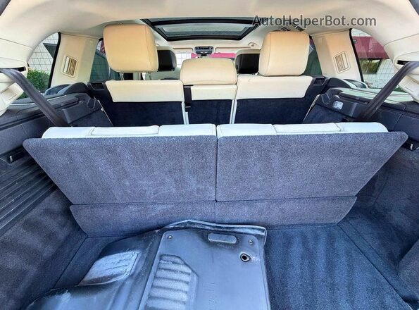SALWV2REXJA188682 2018 LAND ROVER RANGE White Vista interior trasera