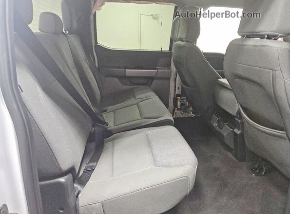 1FTEW3KP9SKE55811 2025 FORD F150 White Widok wnętrza z tyłu