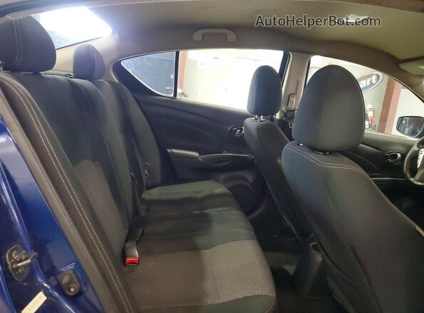 3N1CN7APXKL869085 2019 NISSAN VERSA Blue Вид задньої частини салону