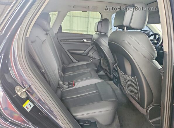 WA1BNAFY7J2178694 2018 AUDI Q5 Blue Engine compartment view