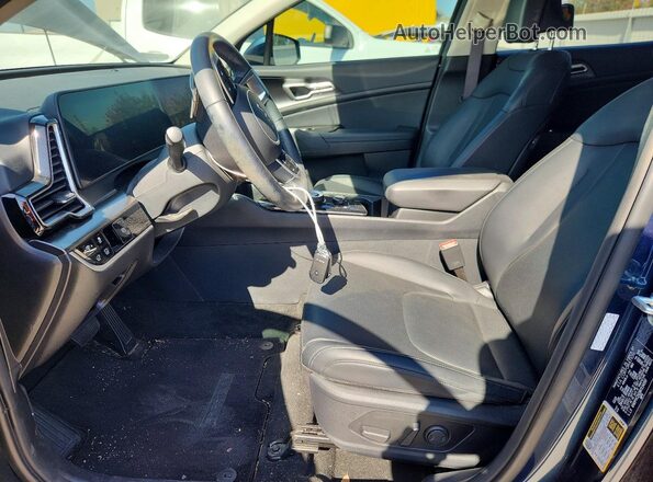KNDPVCDG9R7134597 2024 KIA SPORTAGE Blue Dashboard view
