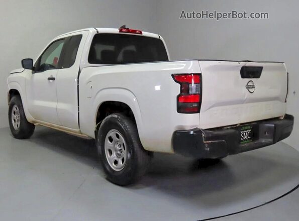 1N6ED1CL0RN628448 2024 NISSAN FRONTIER White Front view