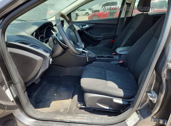 1FADP3FE3JL204220 2018 FORD FOCUS Gray Вид панелі приладів