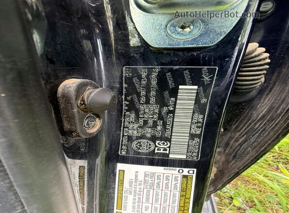 JTEBU5JR3J5536724 2018 TOYOTA 4RUNNER Black Widok wnętrza z tyłu