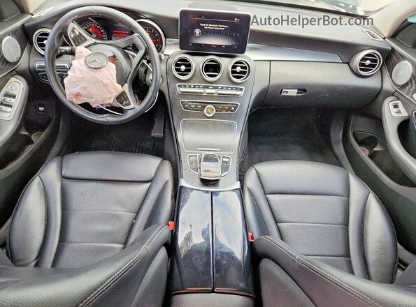 55SWF4JB0GU101453 2016 MERCEDES-BENZ C Black Vista del salpicadero