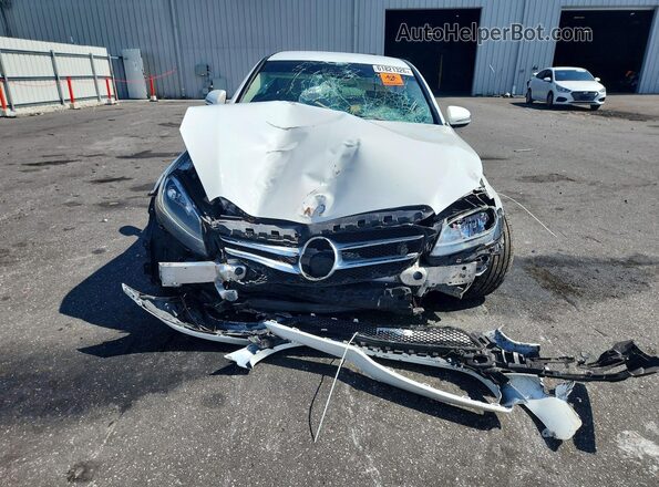 55SWF4JB0GU120164 2016 MERCEDES-BENZ C White Front view
