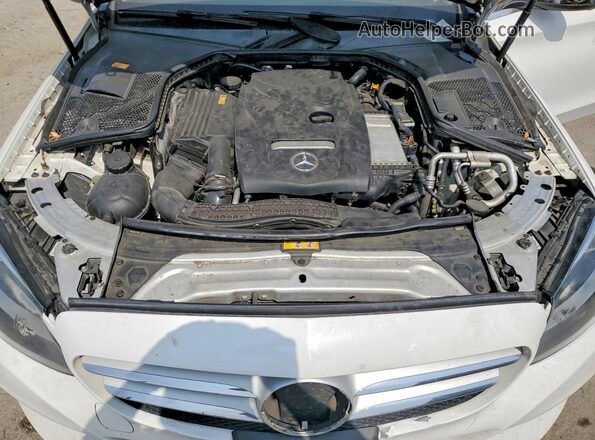 55SWF4JB0GU144092 2016 MERCEDES-BENZ C White Vista interior trasera