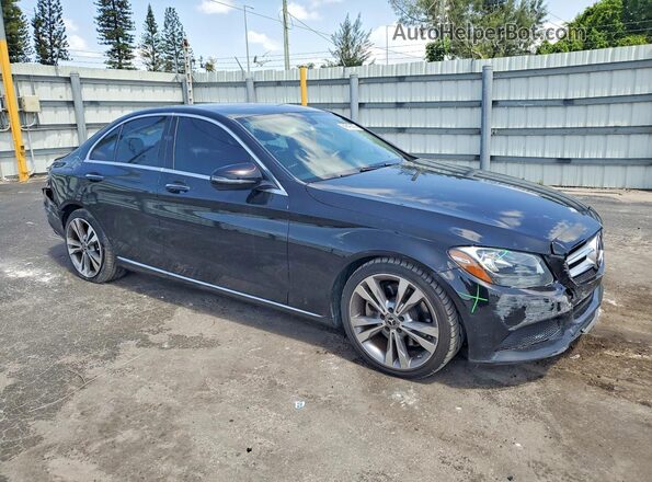 55SWF4JB0HU211095 2017 MERCEDES-BENZ C Черный Передняя правая четверть