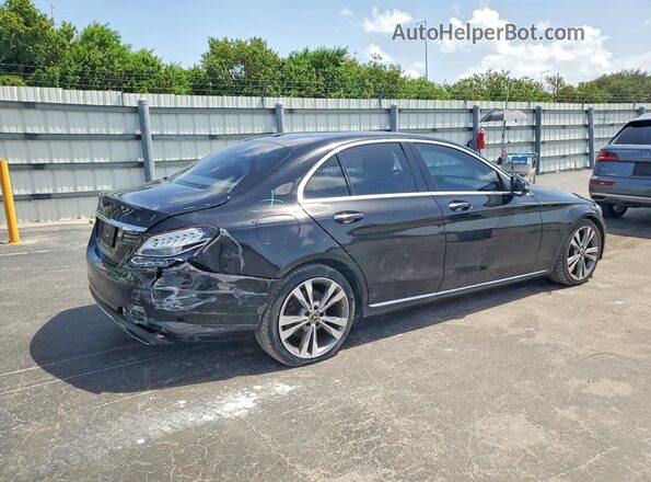 55SWF4JB0HU211095 2017 MERCEDES-BENZ C Черный Задняя правая четверть
