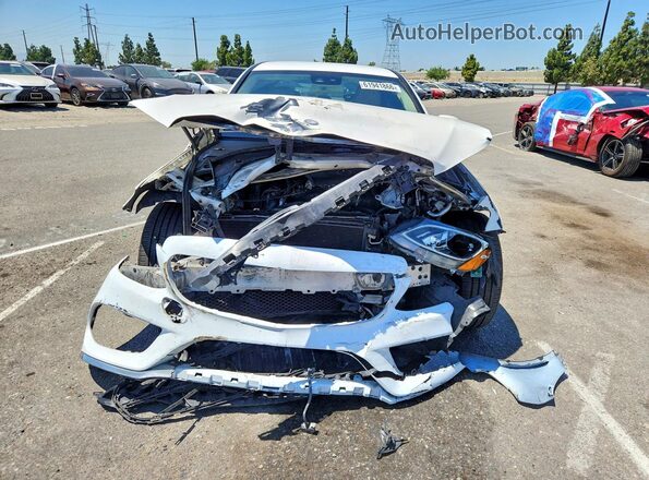 55SWF4JB1GU146367 2016 MERCEDES-BENZ C White Widok z przodu
