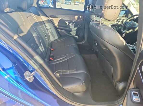55SWF4JB1HU191441 2017 MERCEDES-BENZ C Blue Widok tylnych siedzeń