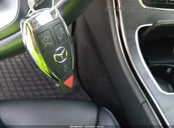 55SWF4JB1HU198082 2017 MERCEDES-BENZ C-CLASS Gray Vista del salpicadero