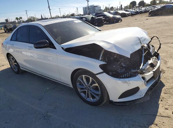 55SWF4JB1JU272963 2018 MERCEDES-BENZ C White Передня права чверть