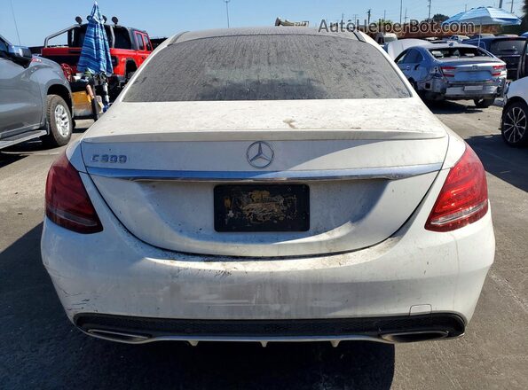 55SWF4JB2GU117847 2016 MERCEDES-BENZ C White Հետևի տեսք