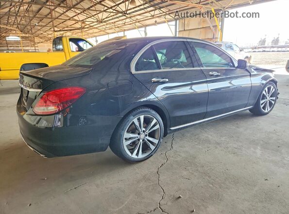 55SWF4JB2GU127990 2016 MERCEDES-BENZ C Black Задня права чверть