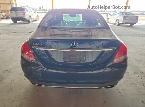 55SWF4JB2GU127990 2016 MERCEDES-BENZ C Black Вид ззаду