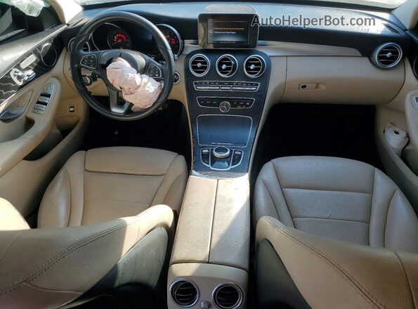 55SWF4JB2HU228125 2017 MERCEDES-BENZ C Tan Вид панелі приладів