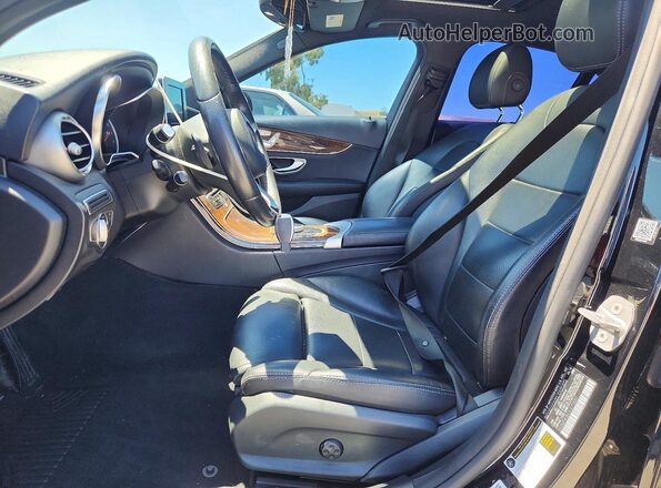 55SWF4JB2JU273880 2018 MERCEDES-BENZ C Black Вид салону спереду