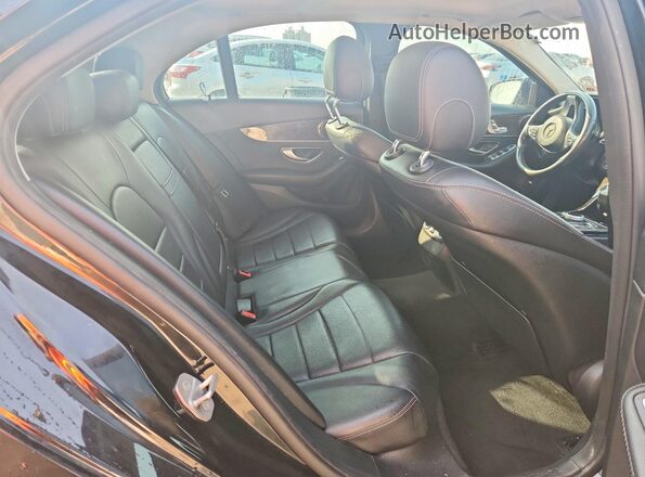 55SWF4JB3HU190758 2017 MERCEDES-BENZ C Black Widok tylnych siedzeń