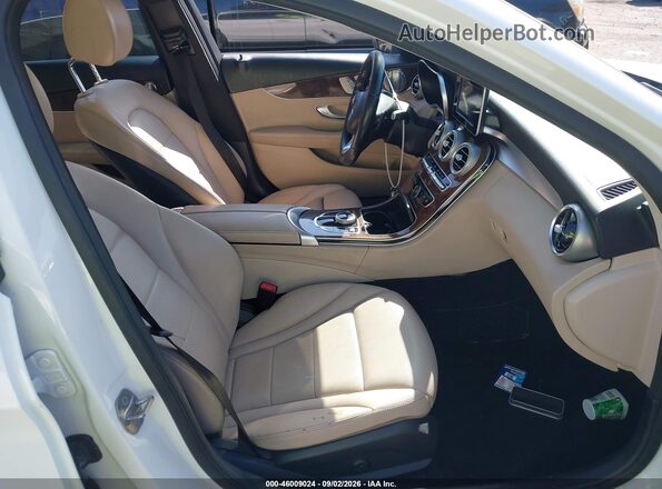 55SWF4JB3HU227162 2017 MERCEDES-BENZ C-CLASS White წინა სალონის ხედი