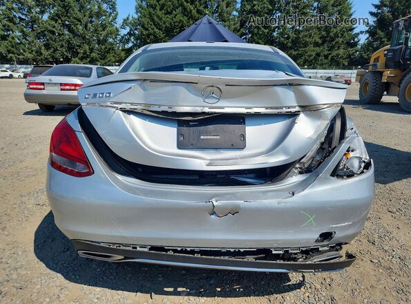55SWF4JB3JU257591 2018 MERCEDES-BENZ C Silver Widok z tyłu