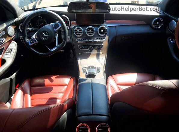 55SWF4JB3JU265318 2018 MERCEDES-BENZ C-CLASS Black Vista del cuadro de instrumentos
