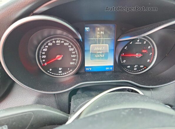 55SWF4JB4GU107773 2016 MERCEDES-BENZ C Black Սարքավորումների վահանակի տեսք