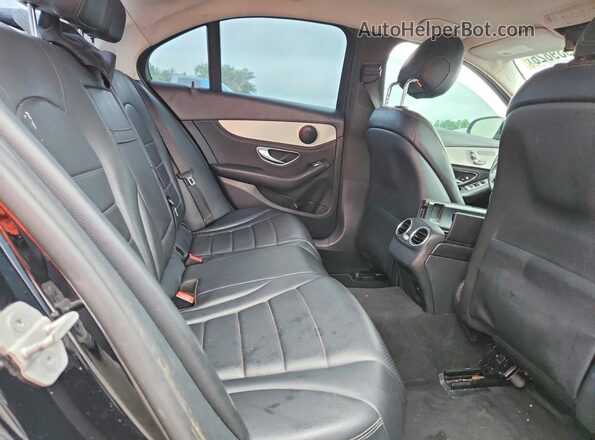 55SWF4JB4GU107773 2016 MERCEDES-BENZ C Black Հետևի նստատեղերի տեսք