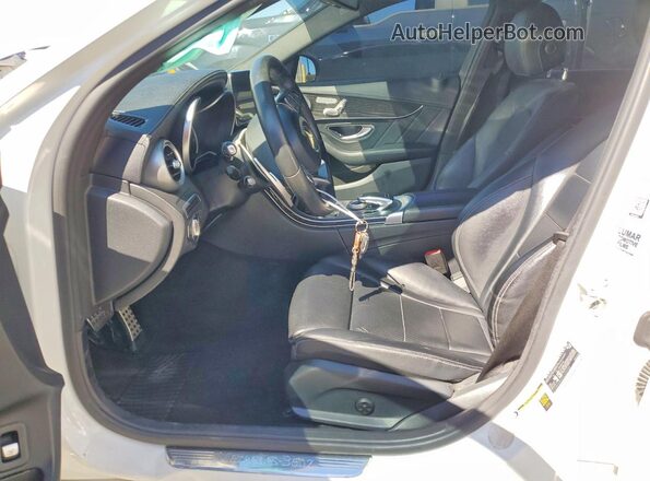 55SWF4JB4GU132656 2016 MERCEDES-BENZ C White Вид салону спереду