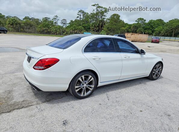 55SWF4JB4HU205834 2017 MERCEDES-BENZ C White Задня права чверть