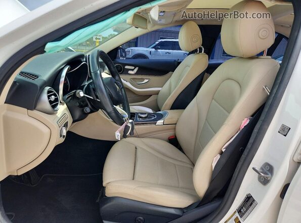 55SWF4JB4HU205834 2017 MERCEDES-BENZ C White Вид салону спереду