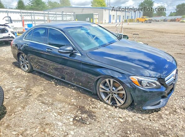 55SWF4JB4HU216588 2017 MERCEDES-BENZ C Black Передня права чверть