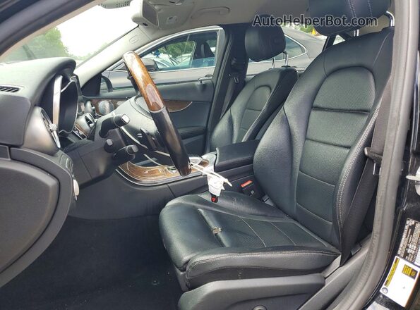 55SWF4JB4HU216588 2017 MERCEDES-BENZ C Black Вид салону спереду