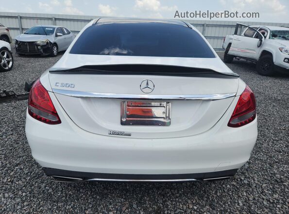 55SWF4JB4HU227557 2017 MERCEDES-BENZ C White Вид ззаду