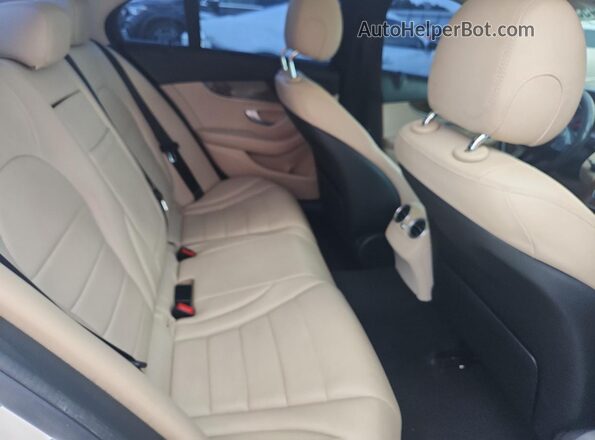 55SWF4JB4HU227557 2017 MERCEDES-BENZ C White Вид задніх сидінь