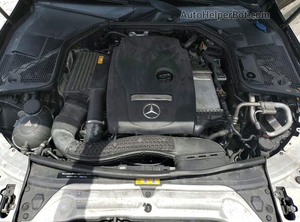 55SWF4JB4HU229793 2017 MERCEDES-BENZ C Black Vista interior trasera