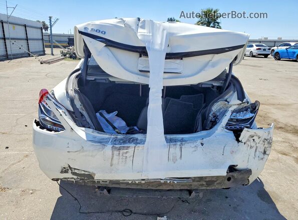 55SWF4JB4JU248463 2018 MERCEDES-BENZ C White Rear view